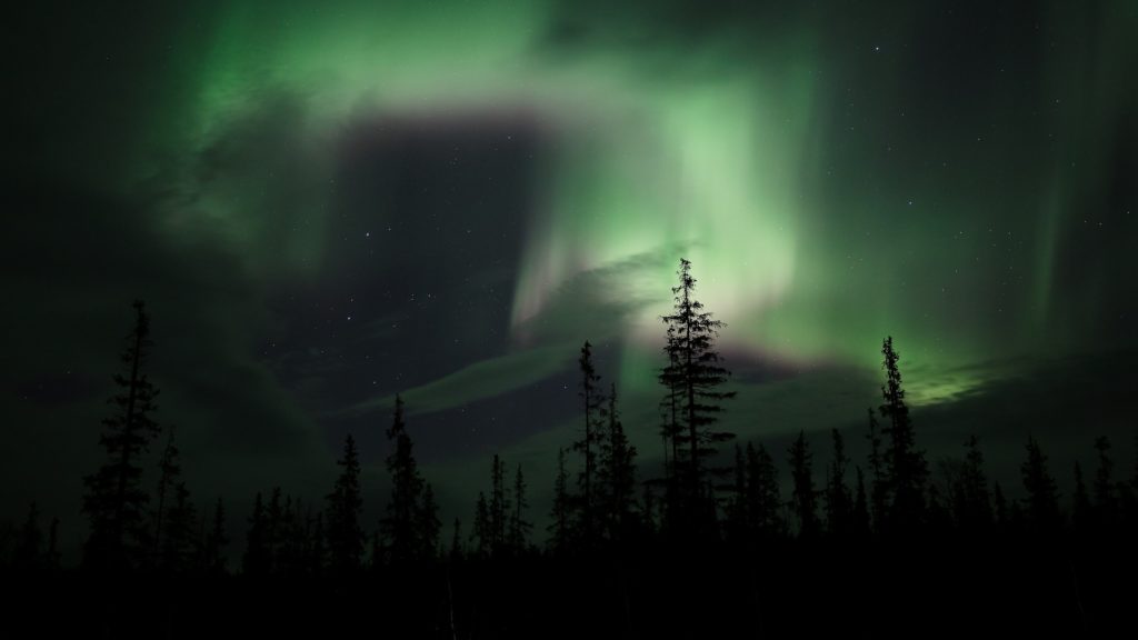 Northern-Lights-in-Rovaniemi